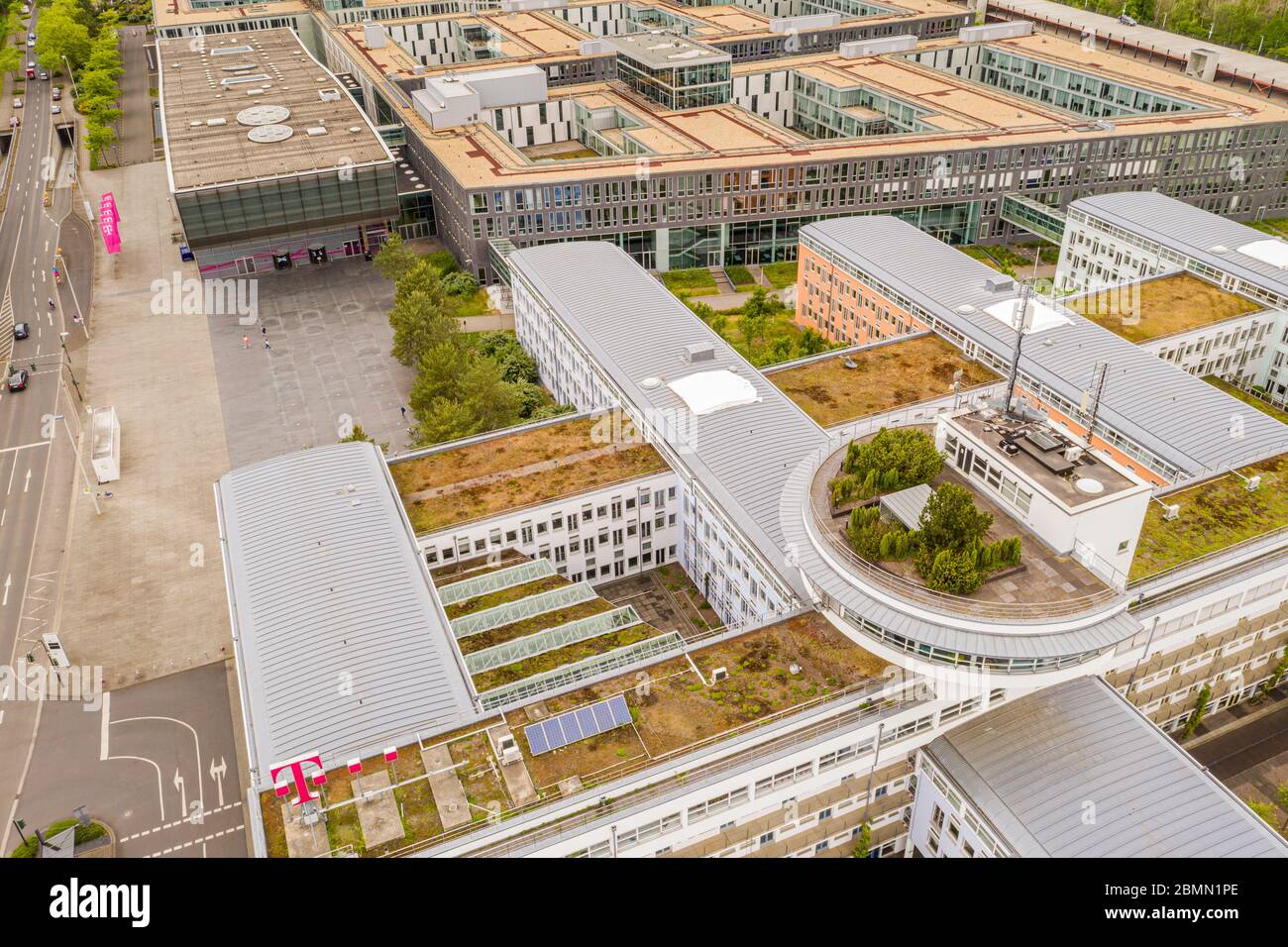 Sede centrale edificio della Telekom Deutschland GmbH Società telefonica cellulare Bonn Germania mai 2020 Foto Stock