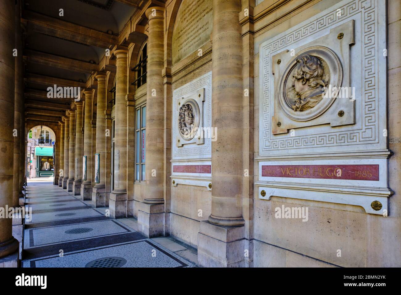 Francia, Parigi, il teatro Comédie Française situato nel Palazzo reale durante il blocco di Covid 19 Foto Stock