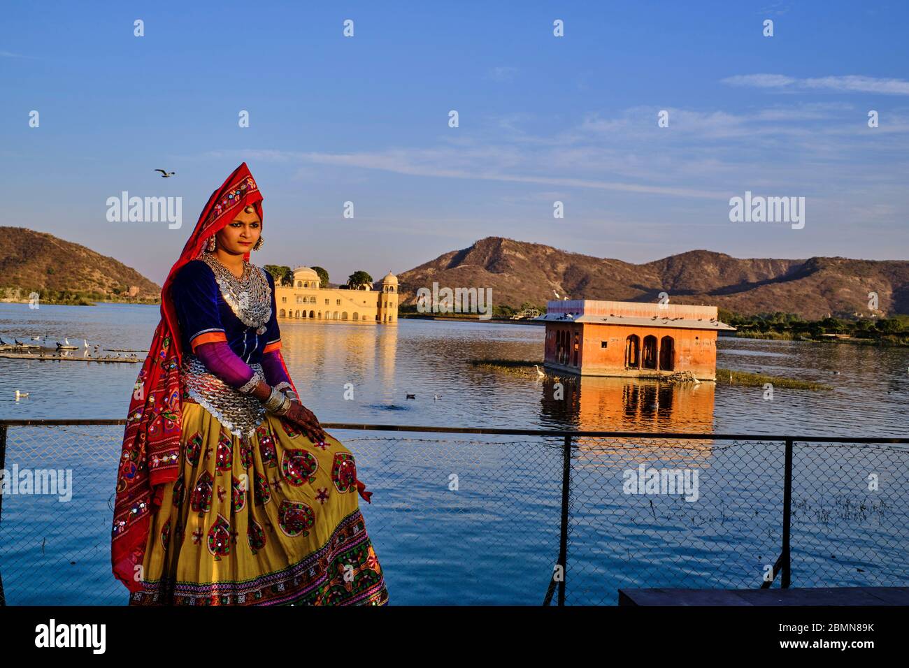 India, Rajasthan, Jaipur la città rosa, Jal Mahal, il palazzo estivo del Maharajas di Jaipur, foto sparare Foto Stock