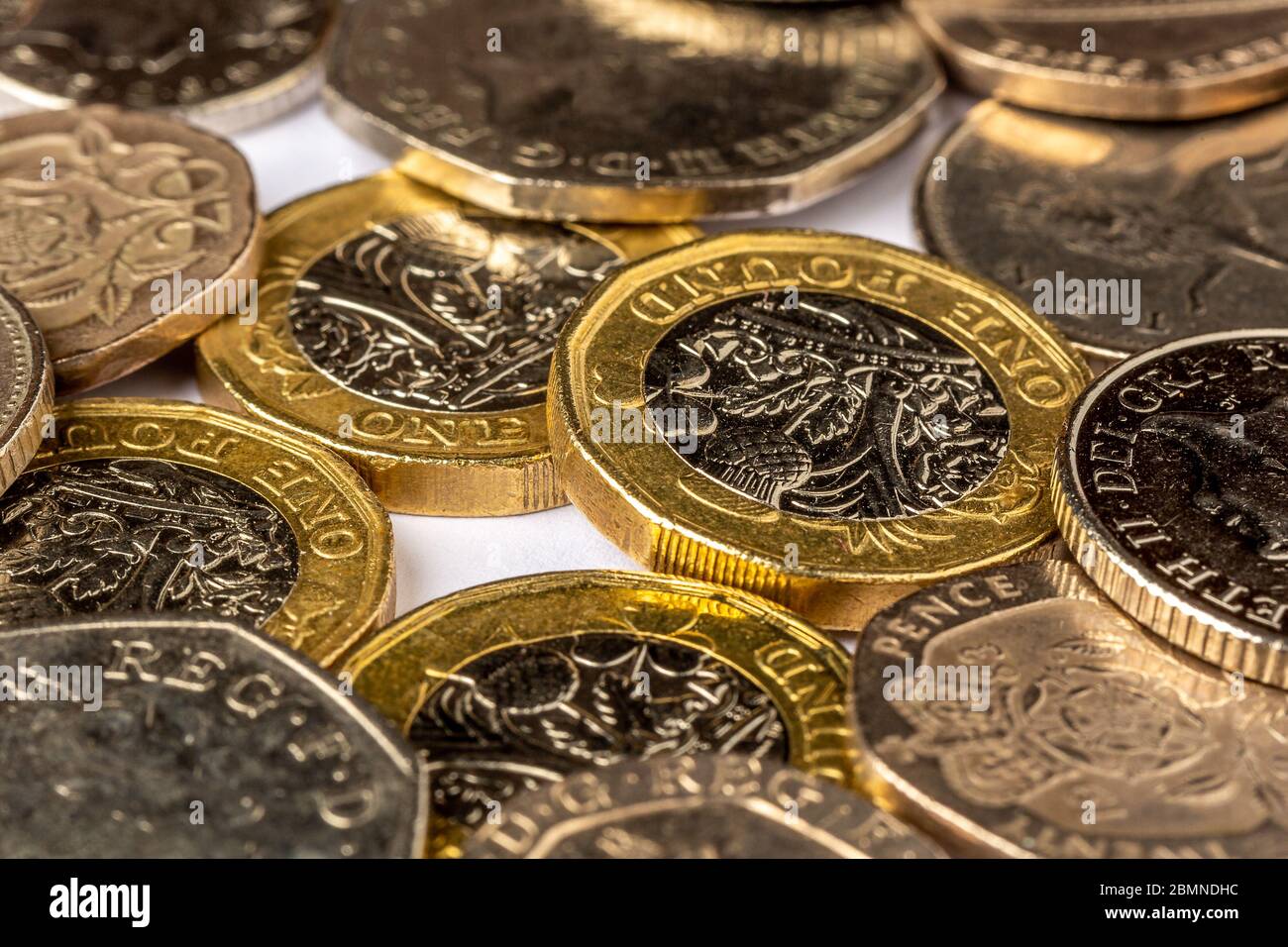 Monete britanniche: £1, 50p, 20p, 10p, 5p Foto Stock