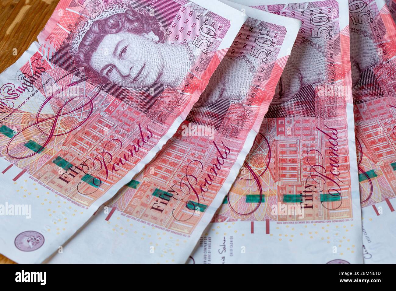 Immagine di primo piano di cinquanta banconote da libbra, 50 £valuta Foto Stock