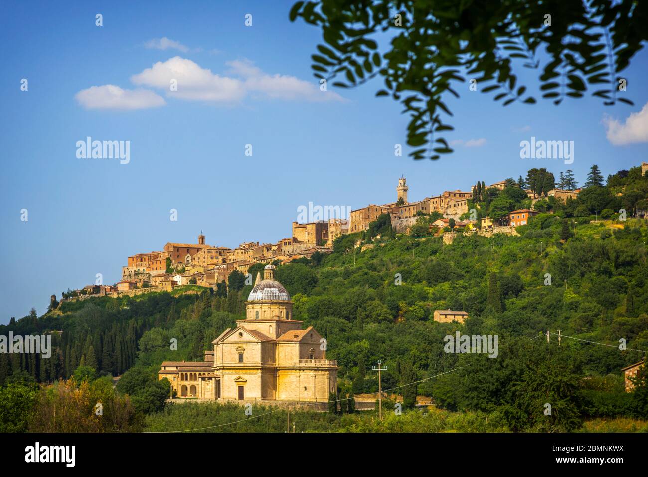 Montepulciano, Provincia di Siena, Toscana, Italia. La cinquecentesca Chiesa di San Biagio progettata su pianta a croce greca da Antonio da Sangallo l'Elde Foto Stock