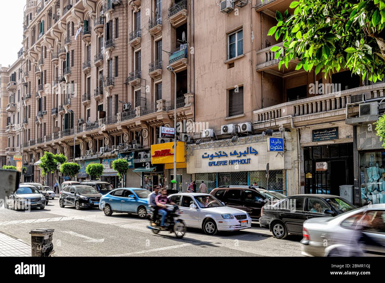 Restaurato edificio Isaac Emile conosciuto anche come il Gharib Morkous edificio, un esempio di architettura Egiziana Belle epoque nel centro del Cairo Foto Stock