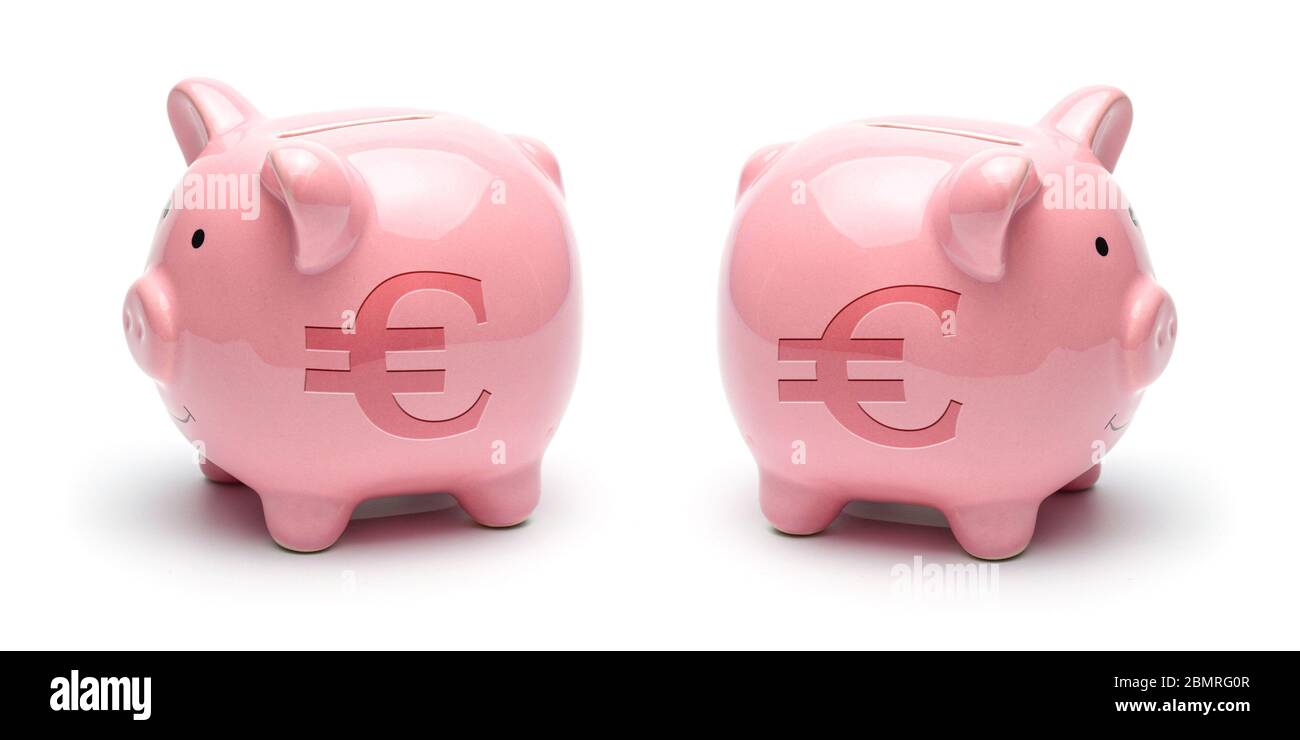 Piggy bank rosa con simbolo dell'euro isolato su sfondo bianco. Concetto come risparmiare. Foto Stock