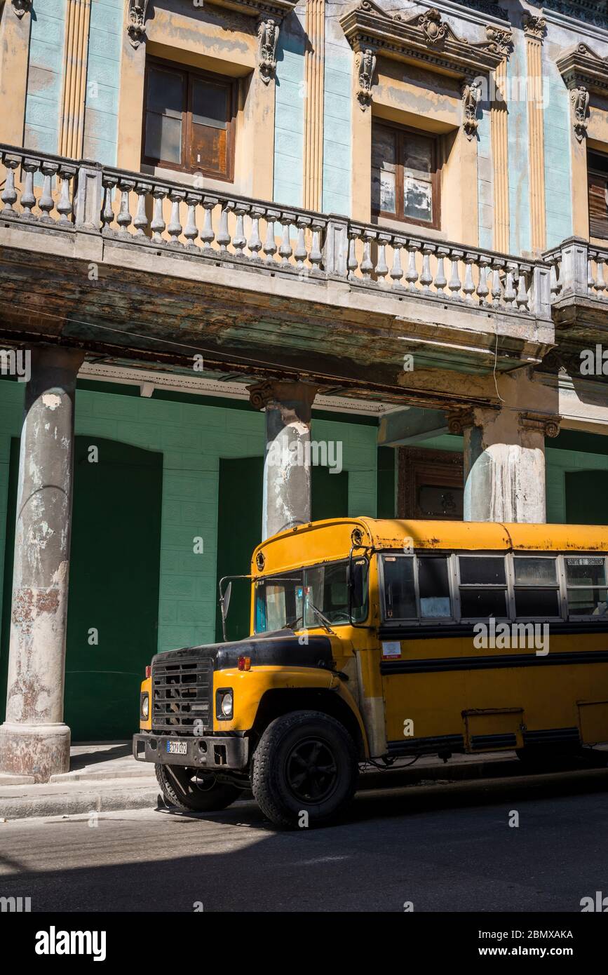 Autobus di trasporto pubblico, Havana Centro, Havana, Cuba Foto Stock