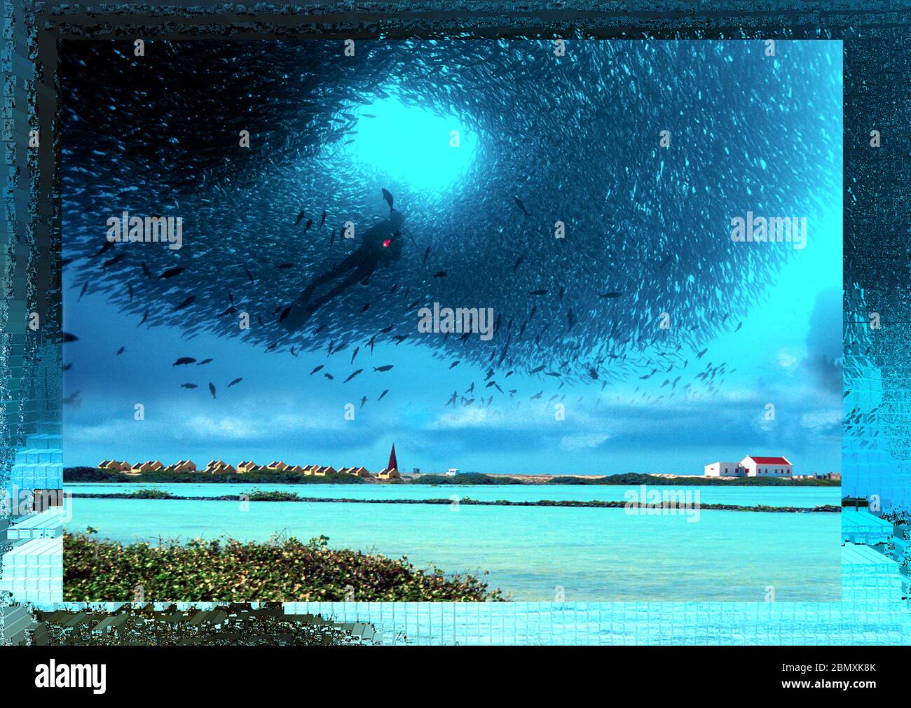 Arte di due foto, terra e sott'acqua, stratificati insieme insoliti, eye-catcher, collage. Foto Stock