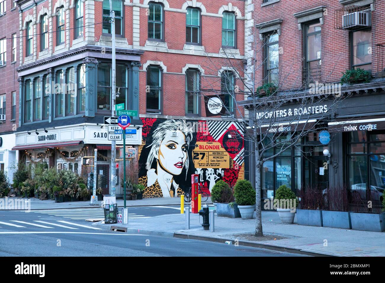 Un murale di Debbie Harry su un edificio a Manhattan. Foto Stock