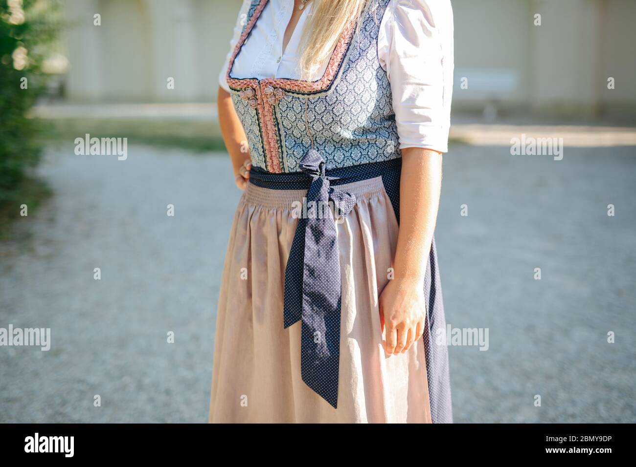 Abito tradizionale bavarese, Dirndl Foto Stock