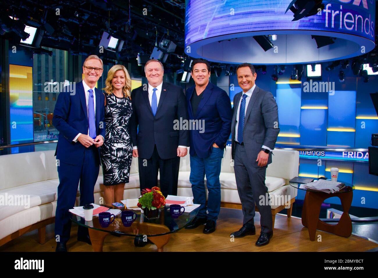 Il Segretario Pompeo su Set of Fox e Friends with Actor Dean Cain il Segretario di Stato statunitense Michael R. Pompeo partecipa a un'intervista con Fox and Friends with Actor Dean Cain a New York, New York, il 5 aprile 2019. Foto Stock