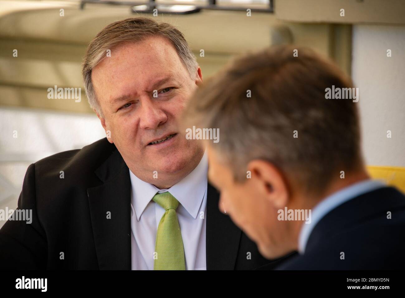 Il 3 giugno 2019, il Segretario di Stato americano Mike Pompeo ha tenuto interviste ai media a Berna, in Svizzera, durante una visita ufficiale per discutere le relazioni internazionali e la diplomazia. Foto Stock