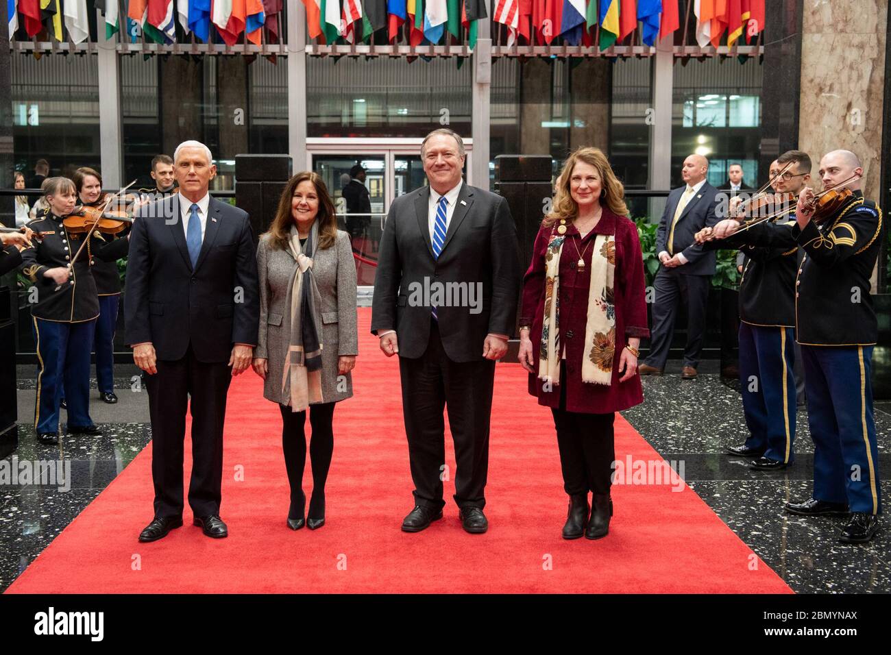 L'8 gennaio 2020, il Segretario di Stato Mike Pompeo e il Vice Presidente Mike Pence hanno ospitato un ricevimento presso il Dipartimento di Stato degli Stati Uniti in onore del primo Ministro greco Kyriakos Mitsotakis e di sua moglie. Foto Stock