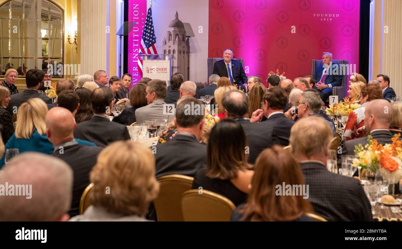 Il Segretario di Stato degli Stati Uniti Michael R. Pompeo fa osservazioni sulla politica estera e la sicurezza globale presso l'Hoover Institution di Washington D.C. il 23 febbraio 2020. Foto Stock