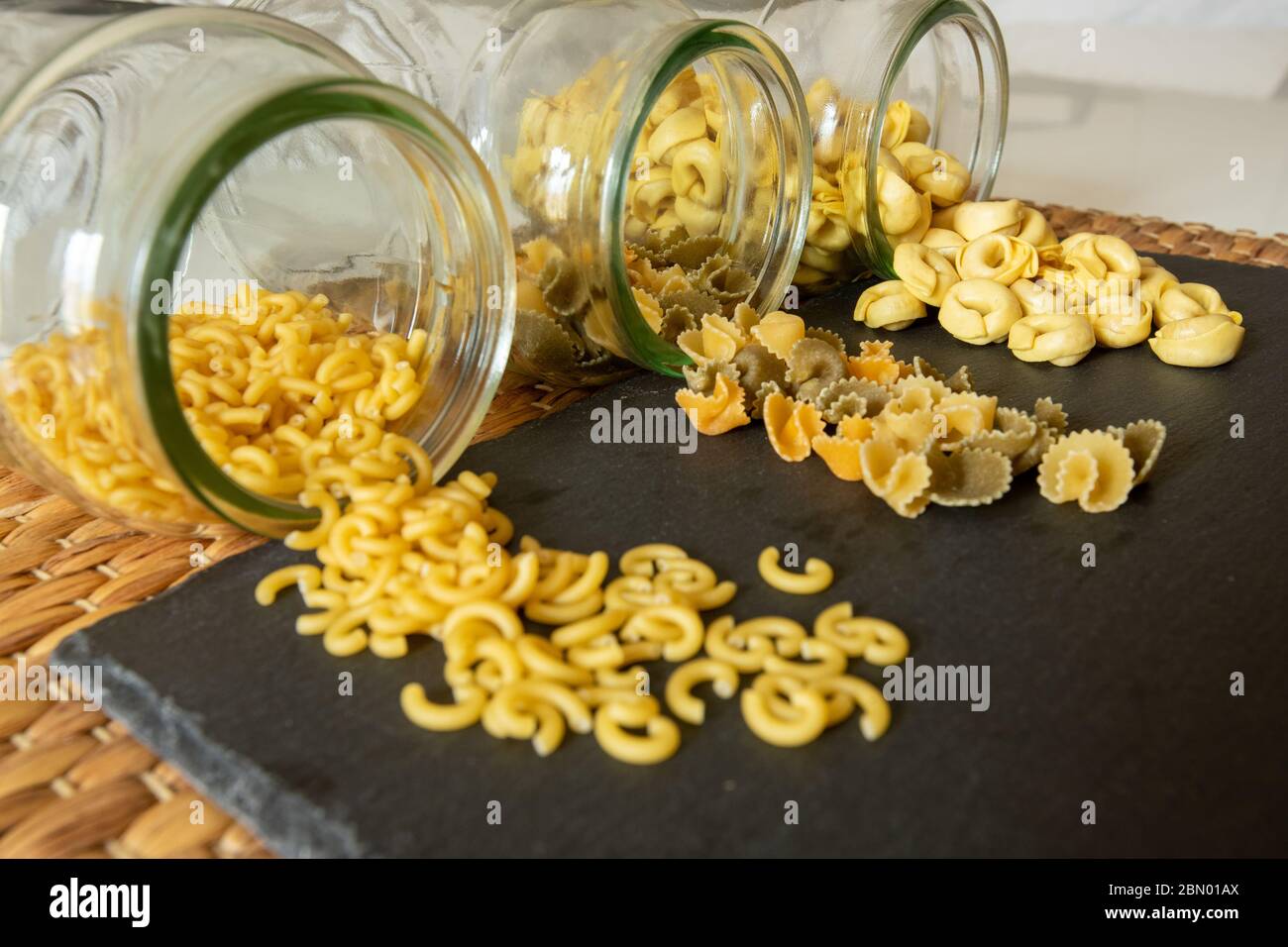 bates de cristal con pasta alimentare Foto Stock