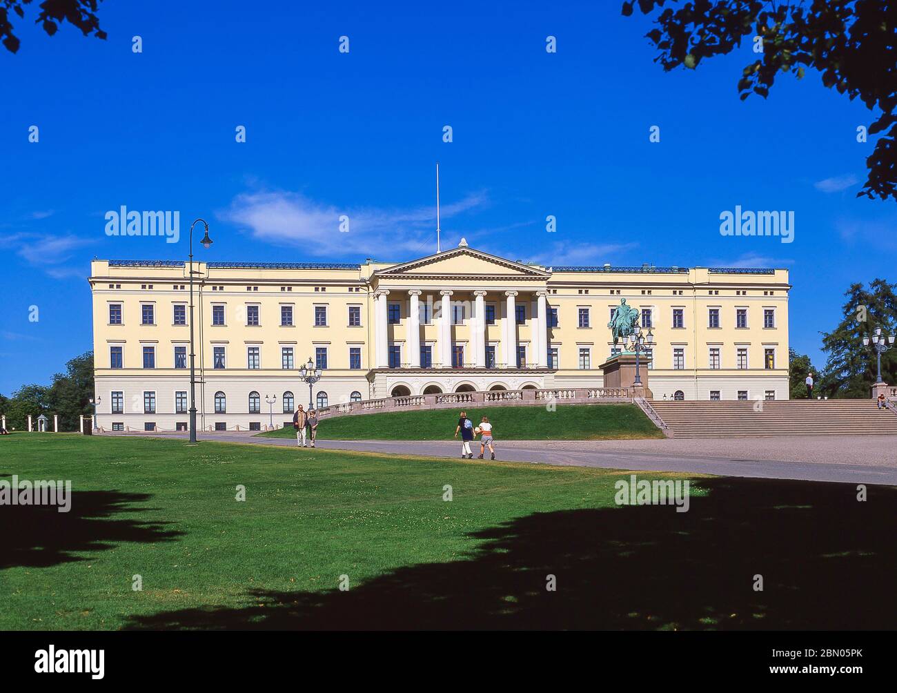 Il Palazzo reale (Slottet), la porta di St Johans, Oslo, Regno di Norvegia Foto Stock