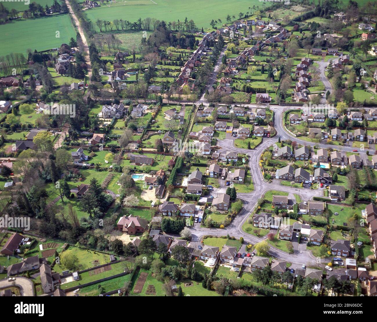 Veduta aerea di case e giardini, Henley-on-Thames, Berkshire, Inghilterra, Regno Unito Foto Stock