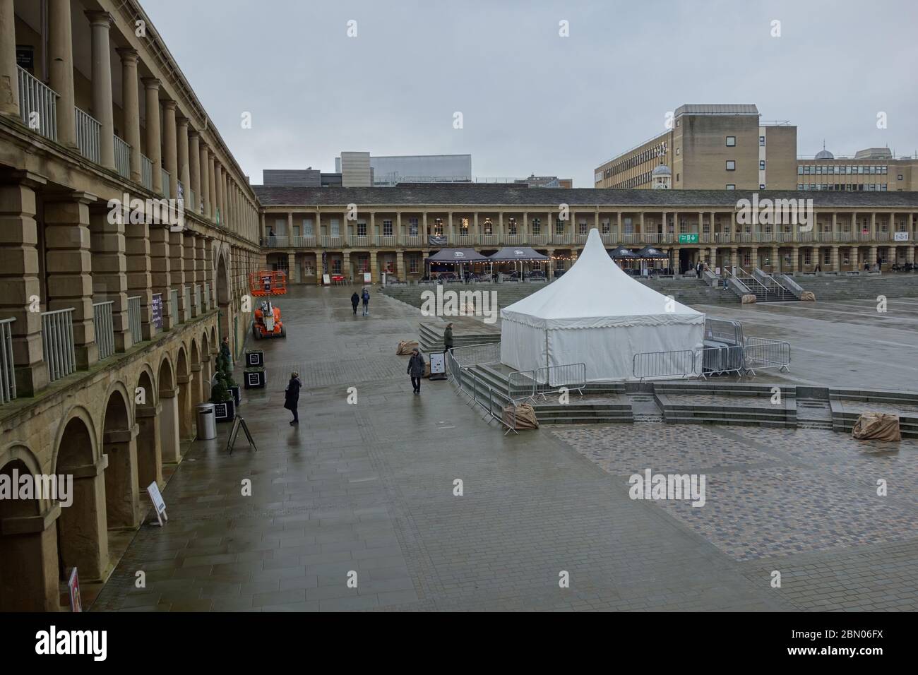 La sala del pezzo del XVIII secolo a Halifax, West Yorkshire, un edificio classificato di grado i che è stato riaperto nel 2017 a seguito di una rigenerazione di £19 m. Foto Stock