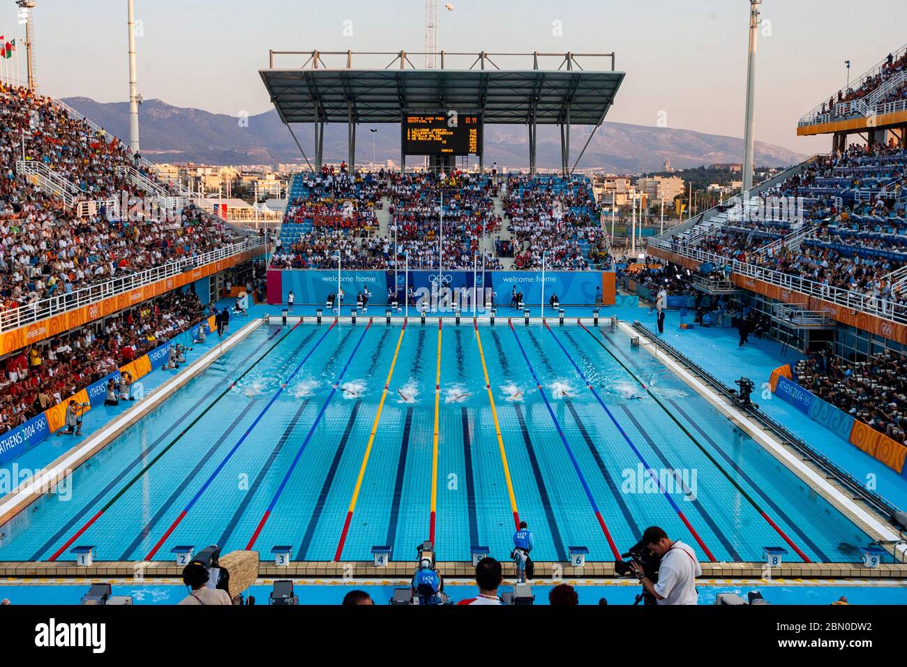 Piscina al Centro Acquatico Olimpico di Atene ai Giochi Olimpici estivi 2004 di Atene. Foto Stock