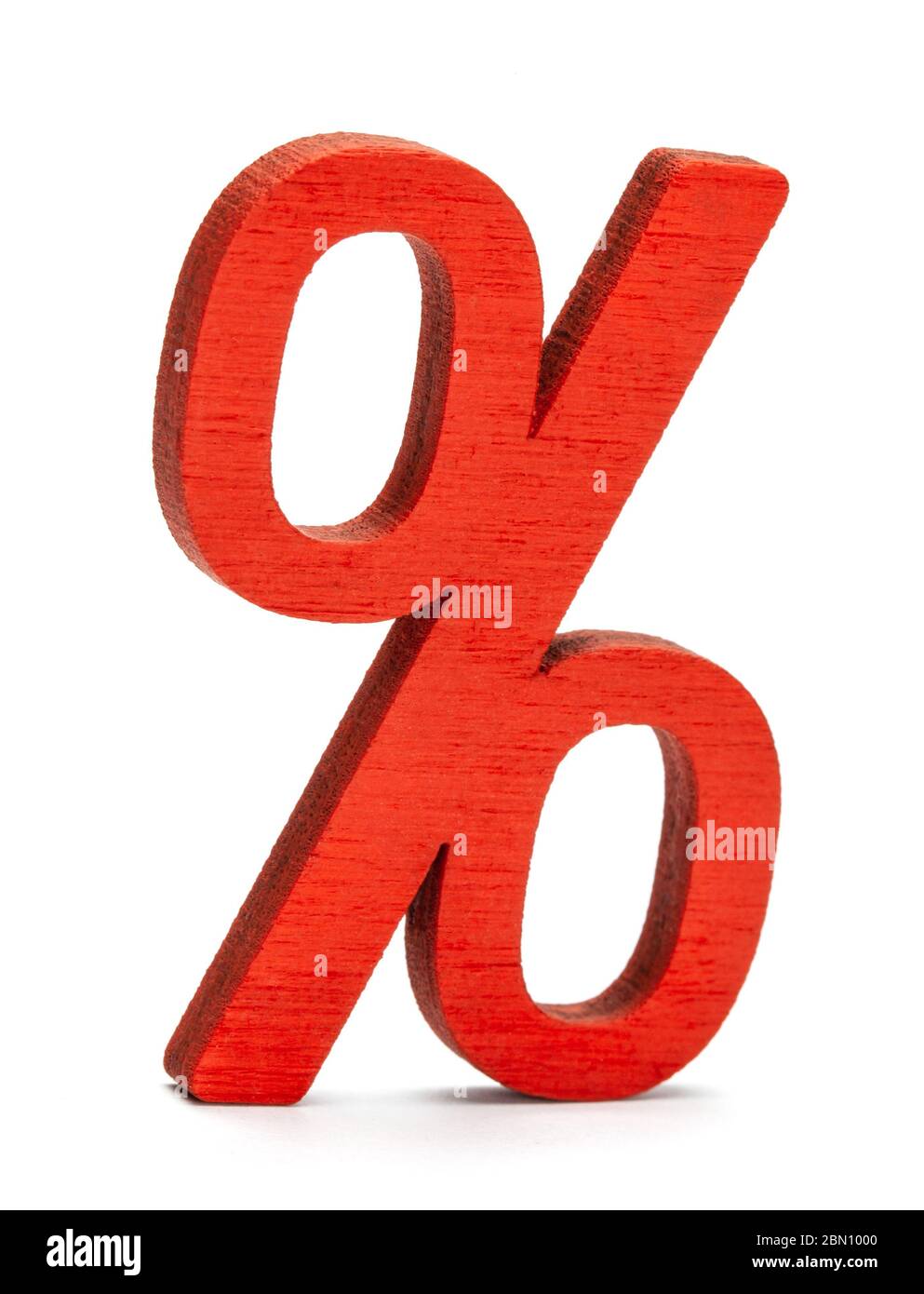 Il simbolo percentuale è rosso. Isolato su uno sfondo bianco. Foto Stock