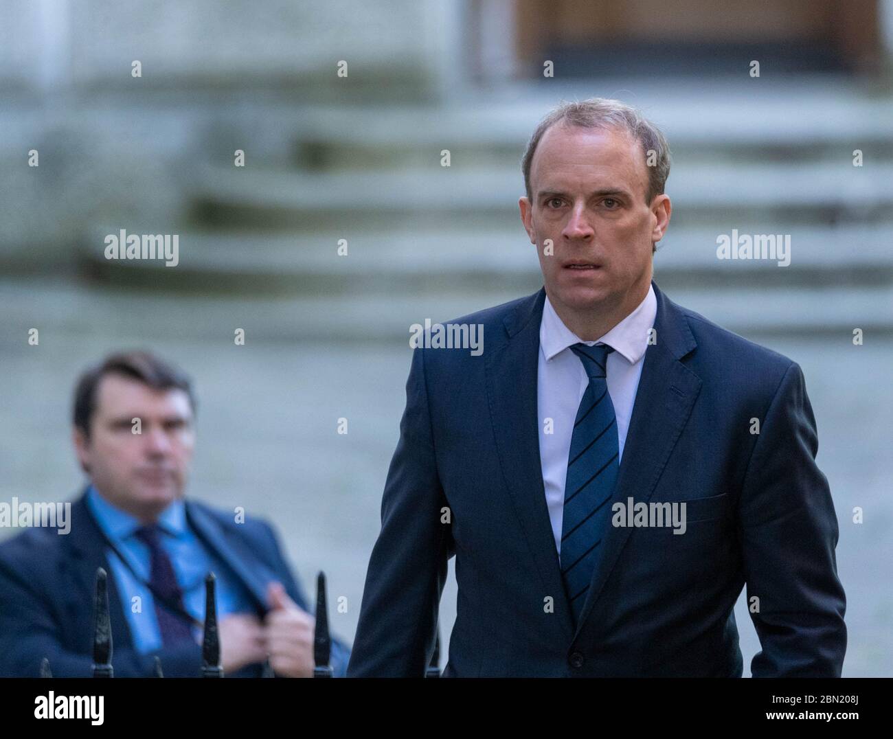Londra, Regno Unito. 12 maggio 2020. Dominic Raab MP PC Ministro degli Esteri arriva ad un incontro di Gabinetto al 10 Downing Street, Londra Credit: Ian Davidson/Alamy Live News Foto Stock