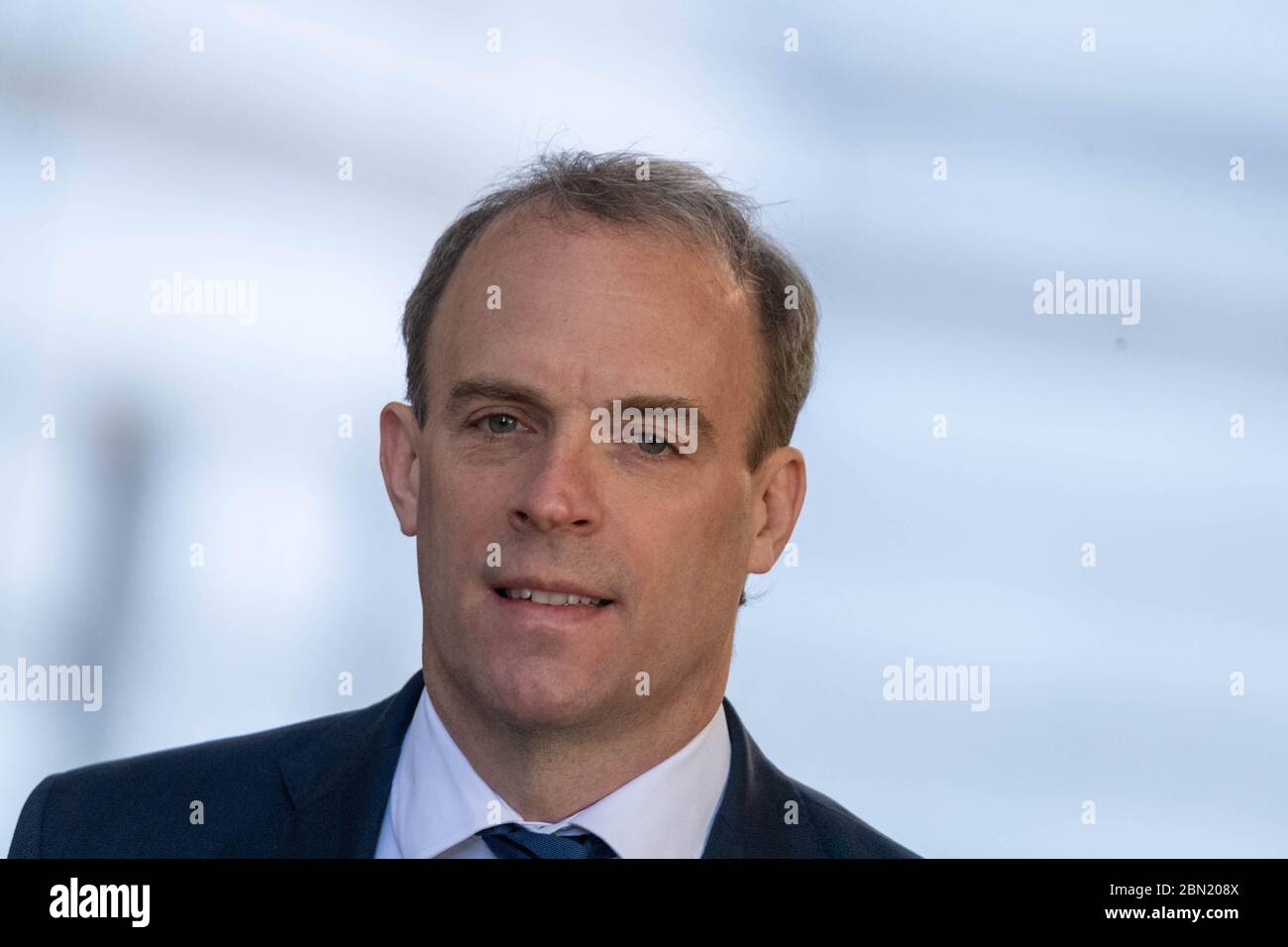 Londra, Regno Unito. 12 maggio 2020. Dominic Raab MP PC Ministro degli Esteri arriva ad un incontro di Gabinetto al 10 Downing Street, Londra Credit: Ian Davidson/Alamy Live News Foto Stock