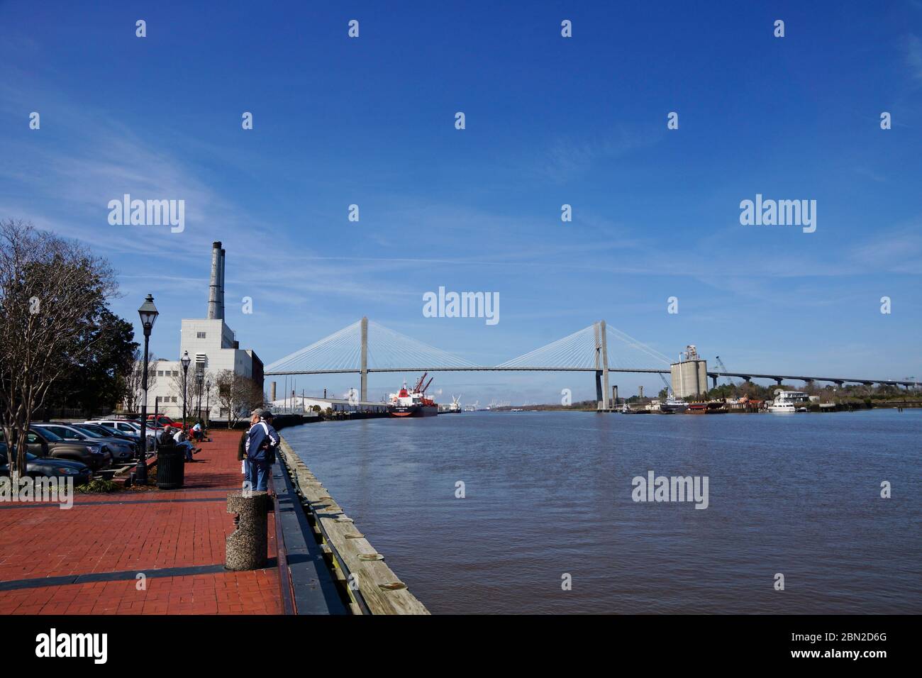 Savannah USA - 2 Marzo 2015 - Talmadge Memorial Bridge sul Fiume Savannah in Savannah Georgia USA Foto Stock