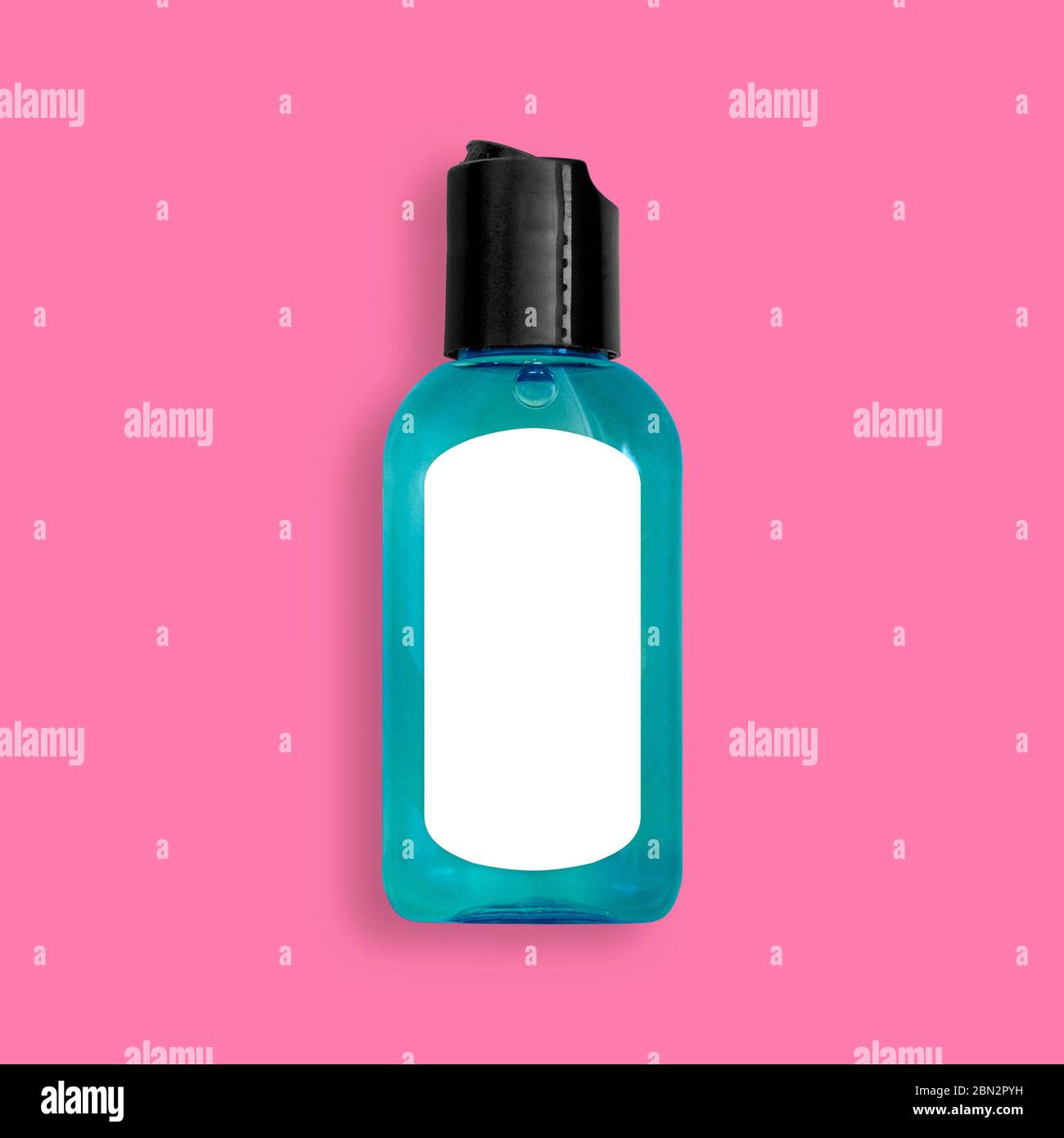 Igienizzante per mani, sapone liquido, gel per lavaggio, strofinamento con alcol, dispenser per bottiglie a pressione primo piano, isolato e presentato in colori pastello Foto Stock