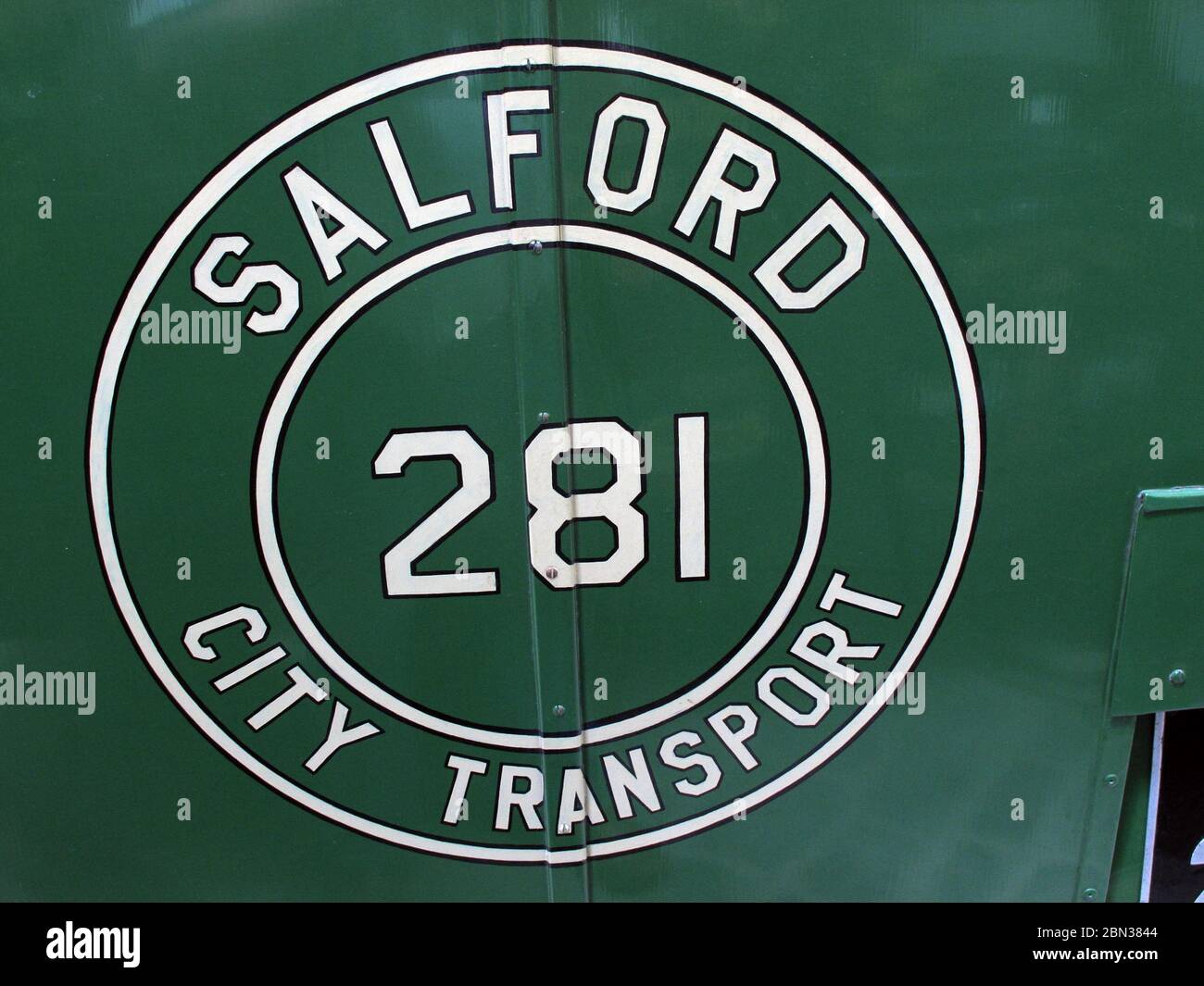 Salford City Transport, bus, omnibus, 281, in verde, Greater Manchester, Lancashire, Inghilterra, Regno Unito, trasporti storici Foto Stock