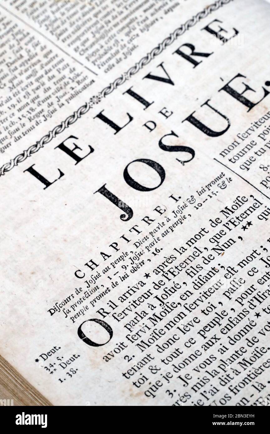Vecchia Bibbia in francese. 18 ° secolo. Antico Testamento. Il Libro di Giosuè. Francia. Foto Stock