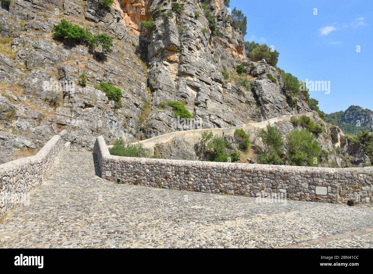 Il ponte del diavolo a Civita, in provincia di Cosenza, Italia Foto Stock