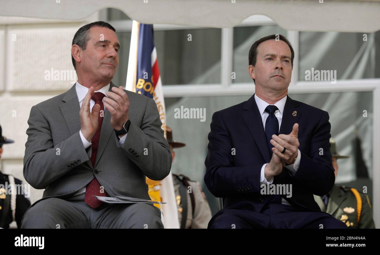 Il 16 maggio 2019, una cerimonia di deposizione delle ghirlande e del monumento al Valor Memorial si tenne a Washington, D.C. presso Woodrow Wilson Plaza, dove funzionari del DHS tra cui David Pekoske e John Sanders, pagarono un tributo agli ufficiali delle forze dell'ordine caduti. Foto Stock