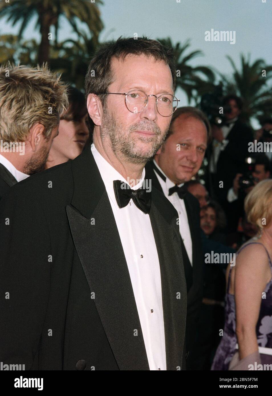 CANNES, FRANCIA. Maggio 1997: Musicista Eric Clapton al 50° Festival del Film di Cannes. Foto file © Paul Smith/Featureflash Foto Stock