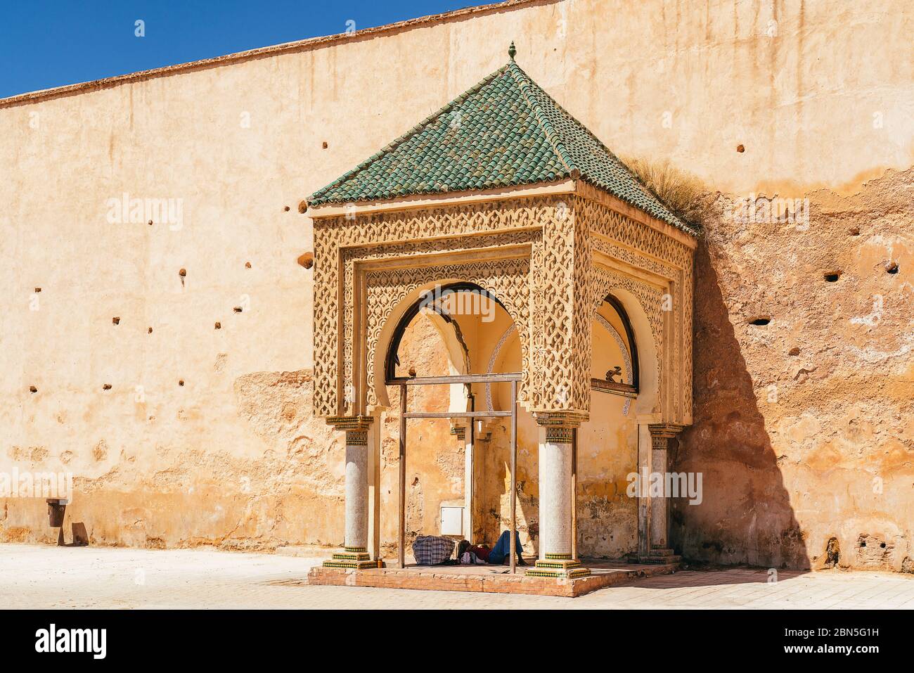 Cassetta di senteria soldato in piazza El Hedim di Meknes, Marocco Foto Stock