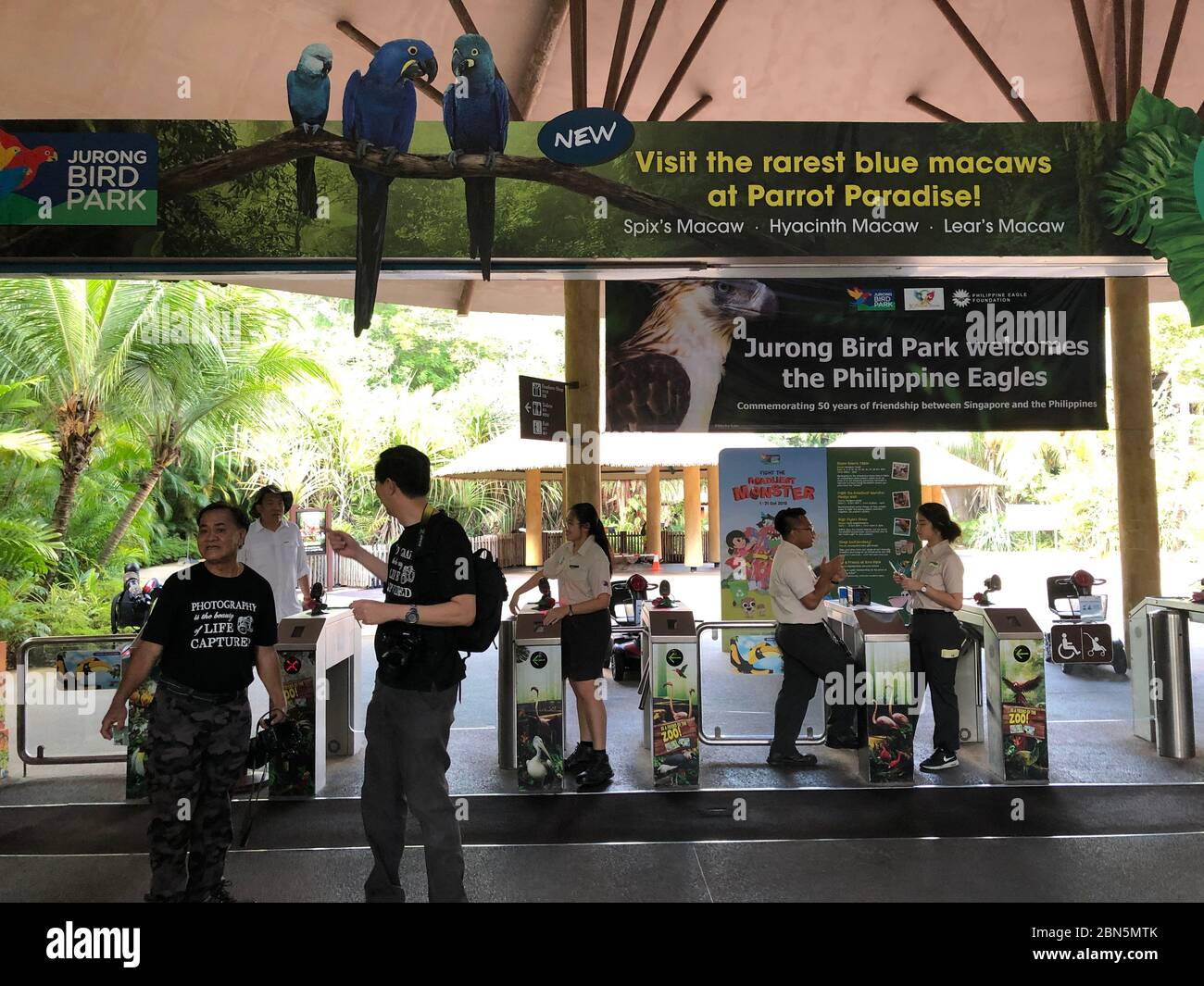 Ingresso al Jurong Bird Park, una popolare attrazione turistica di Singapore. Foto Stock