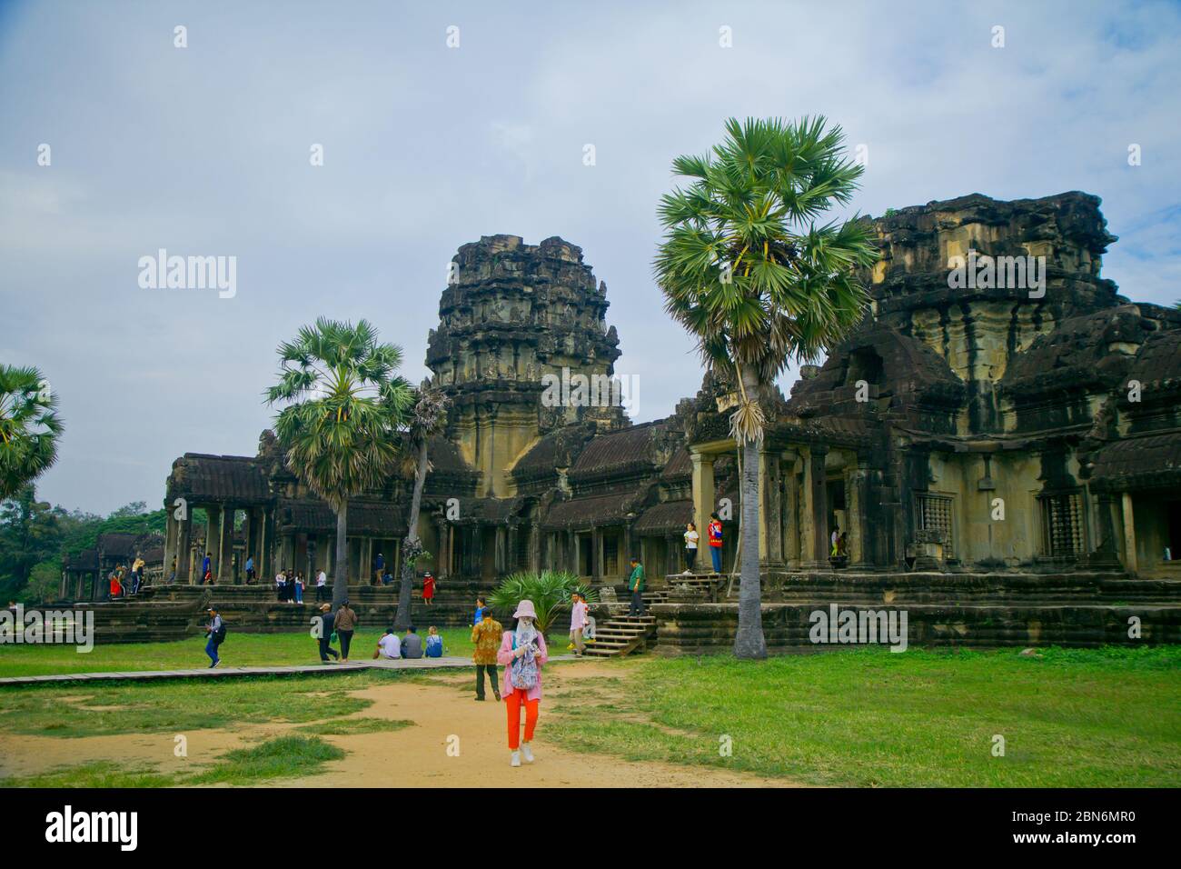 Angkor Wat è un complesso di templi in Cambogia ed è il più grande monumento religioso del mondo Foto Stock