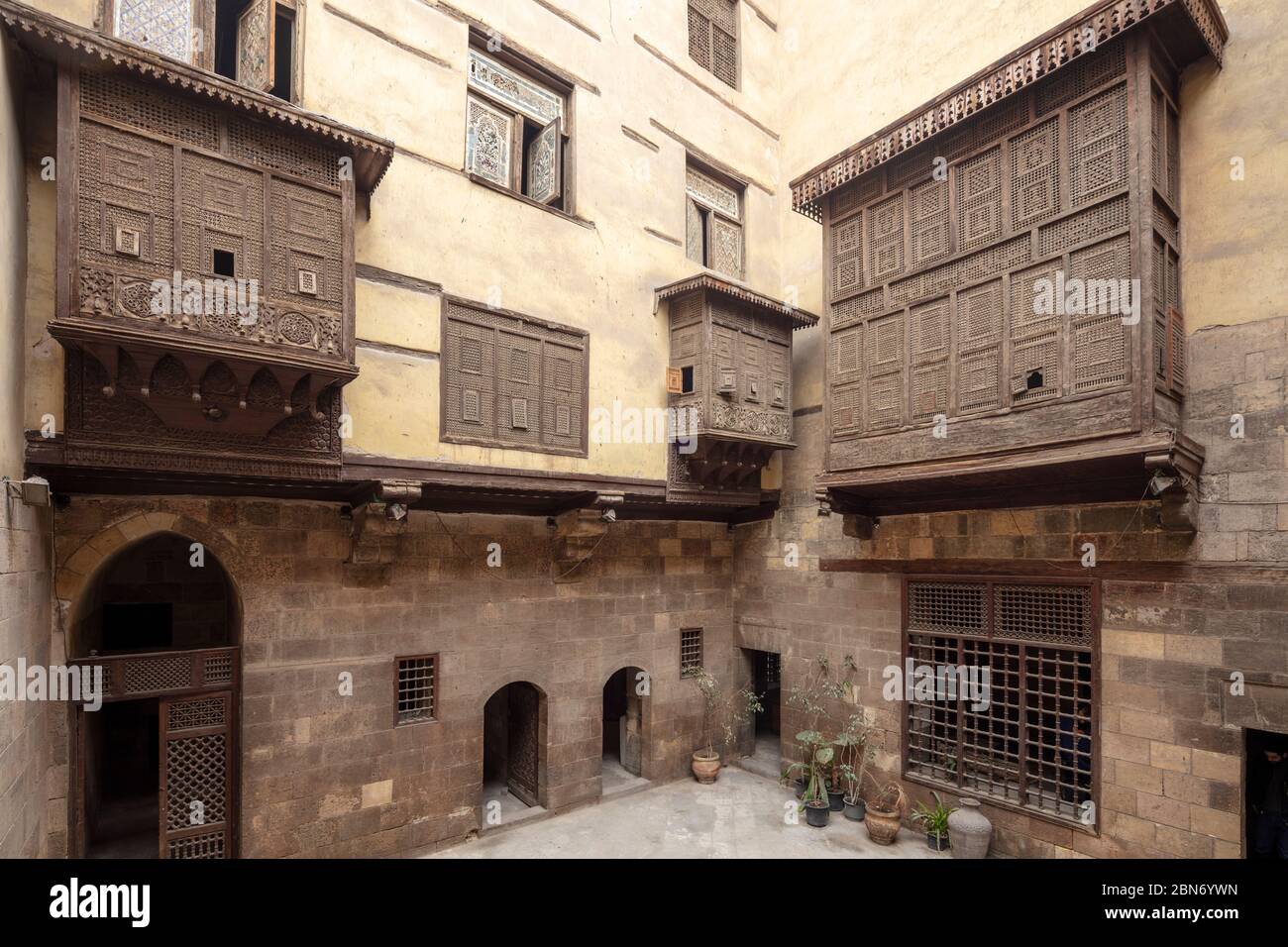 Cortile di Bayt Zaynab Khatun, una casa ottomana al Cairo, Egitto Foto Stock
