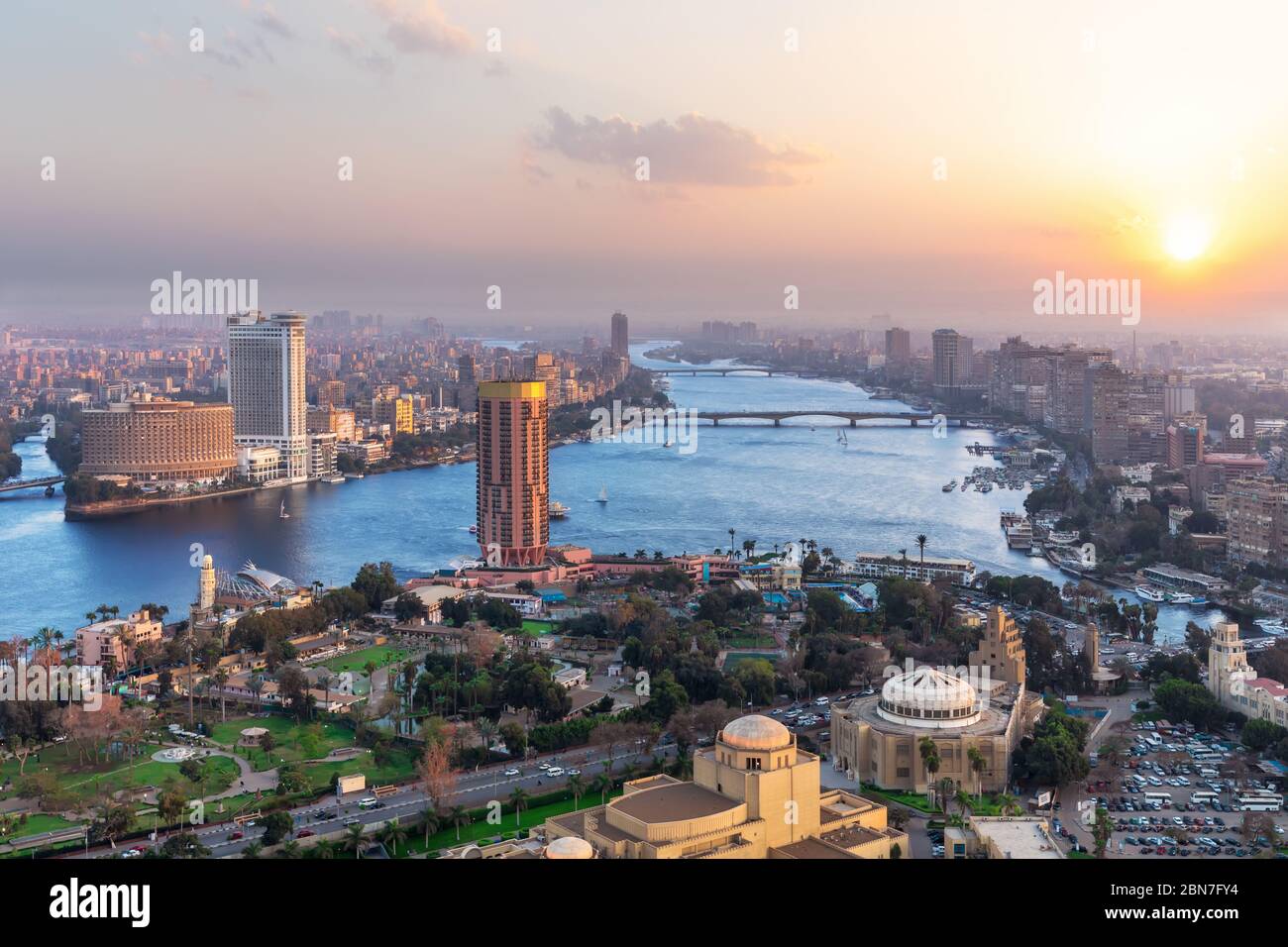 Famoso Cairo panorama centro, vista tramonto, Egitto Foto Stock