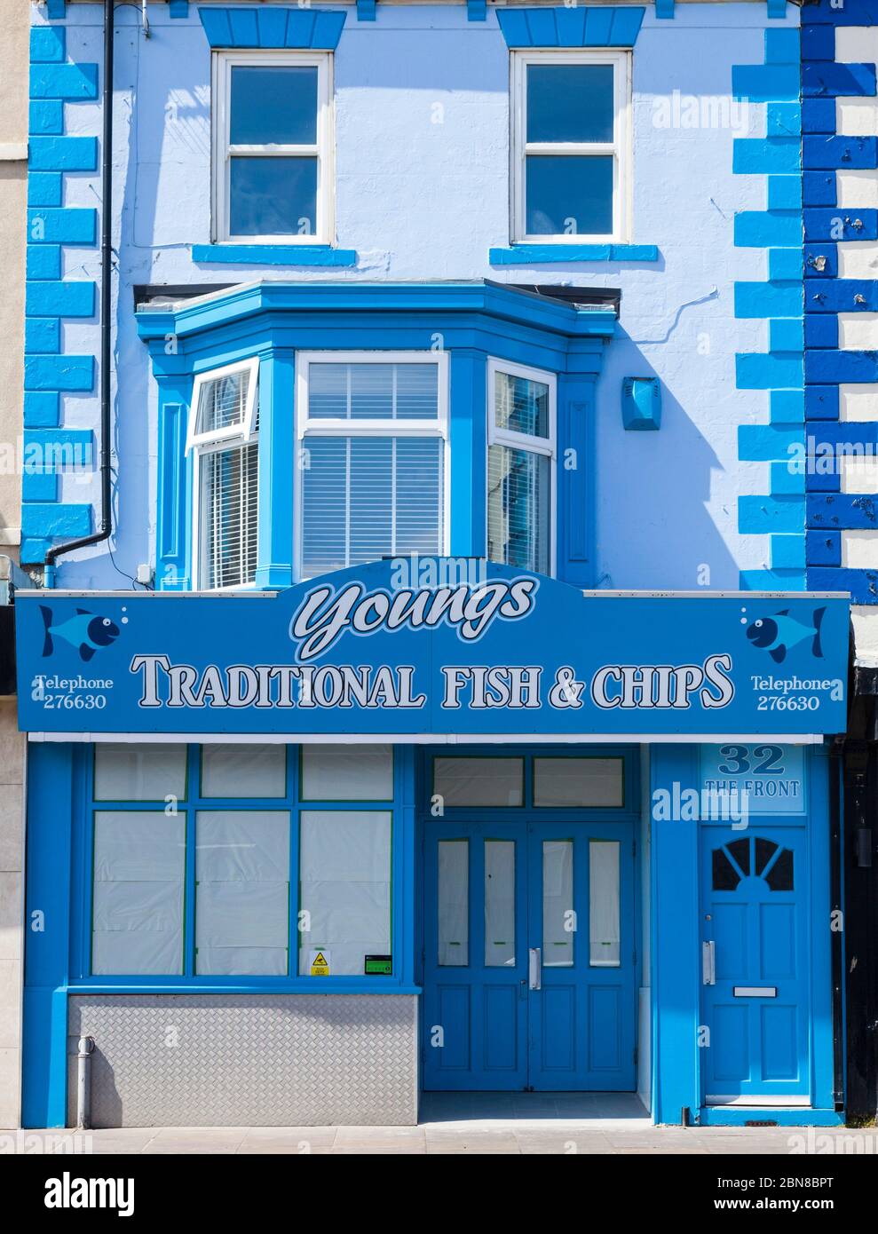 Il famoso negozio di pesce e chip Young's a Seaton Carew, Hartlepool, Inghilterra, Regno Unito Foto Stock