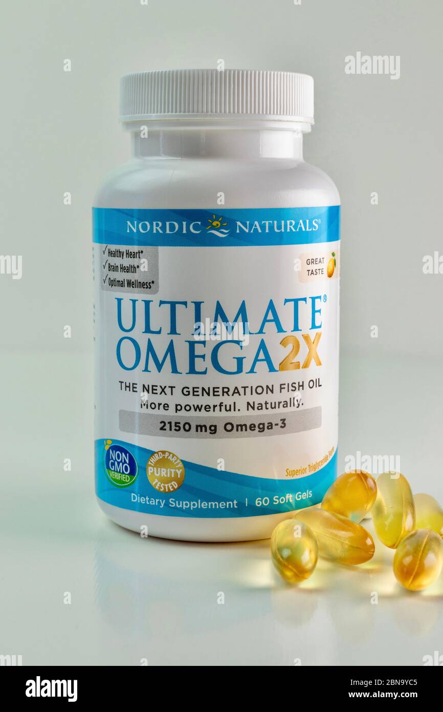 Nordici naturals ultimate omega 2x olio di pesce Foto Stock