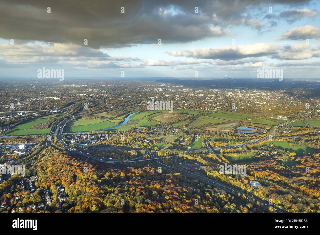 , Styrumer Ruhraue in Muelheim, 17.11.2017, vista aerea, Germania, Renania Settentrionale-Vestfalia, Ruhr Area, Muelheim/Ruhr Foto Stock