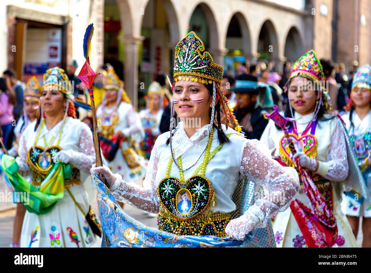 Festival parade in Cusco, la Valle Sacra, Perù Foto Stock
