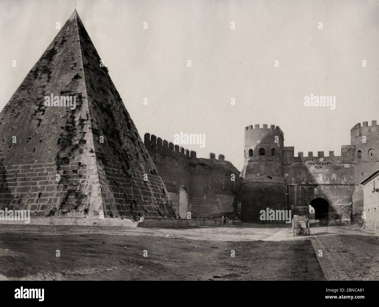 Piramide di Caio Cestio, roma italia Foto Stock