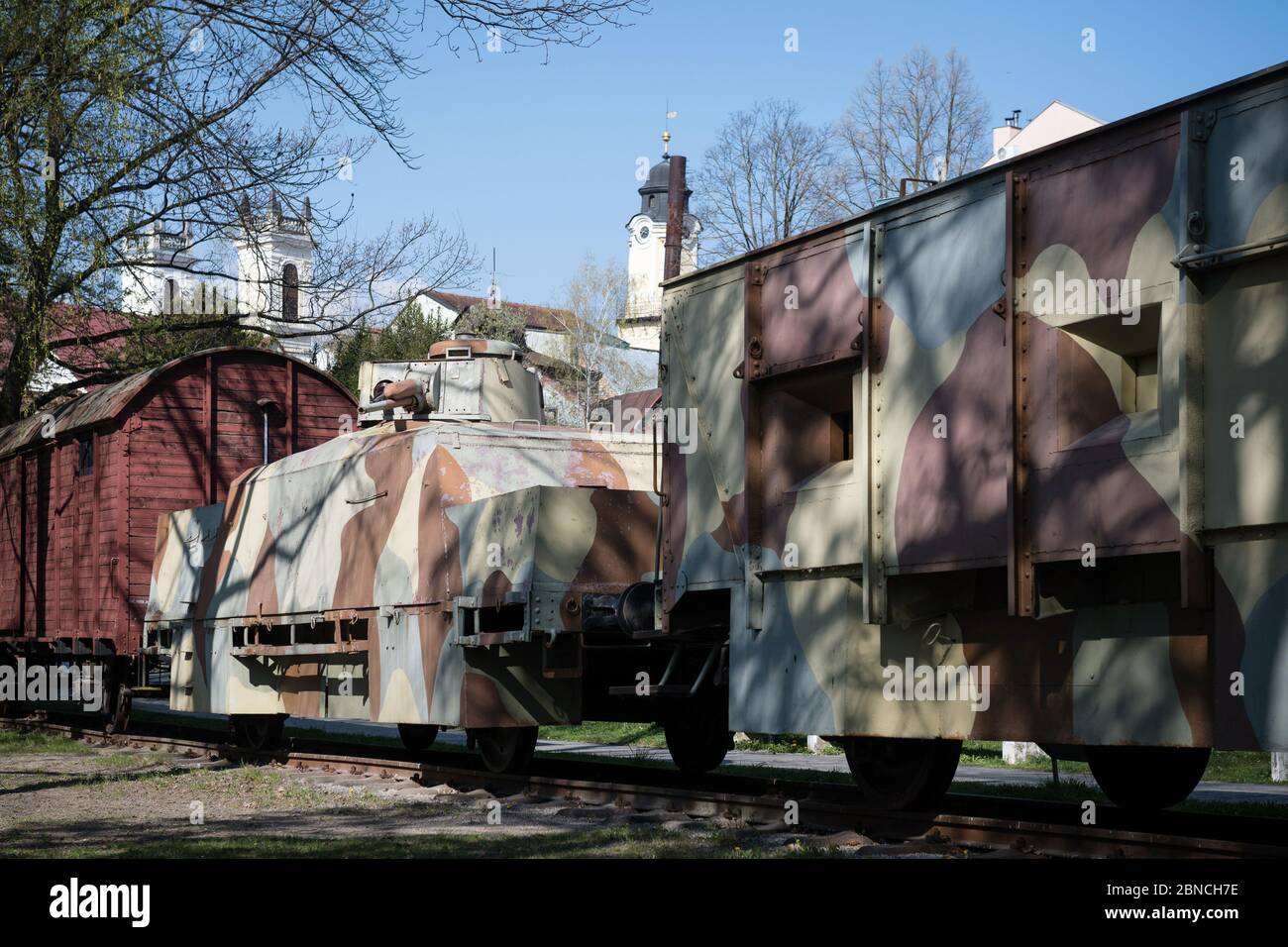 BANSKA BYSTRICA, SLOVACCHIA - Apr 18, 2020: Treno armato Stefanik restaurato in museo militare all'aperto presso il Memoriale dell'rivolta nazionale slovacca Foto Stock