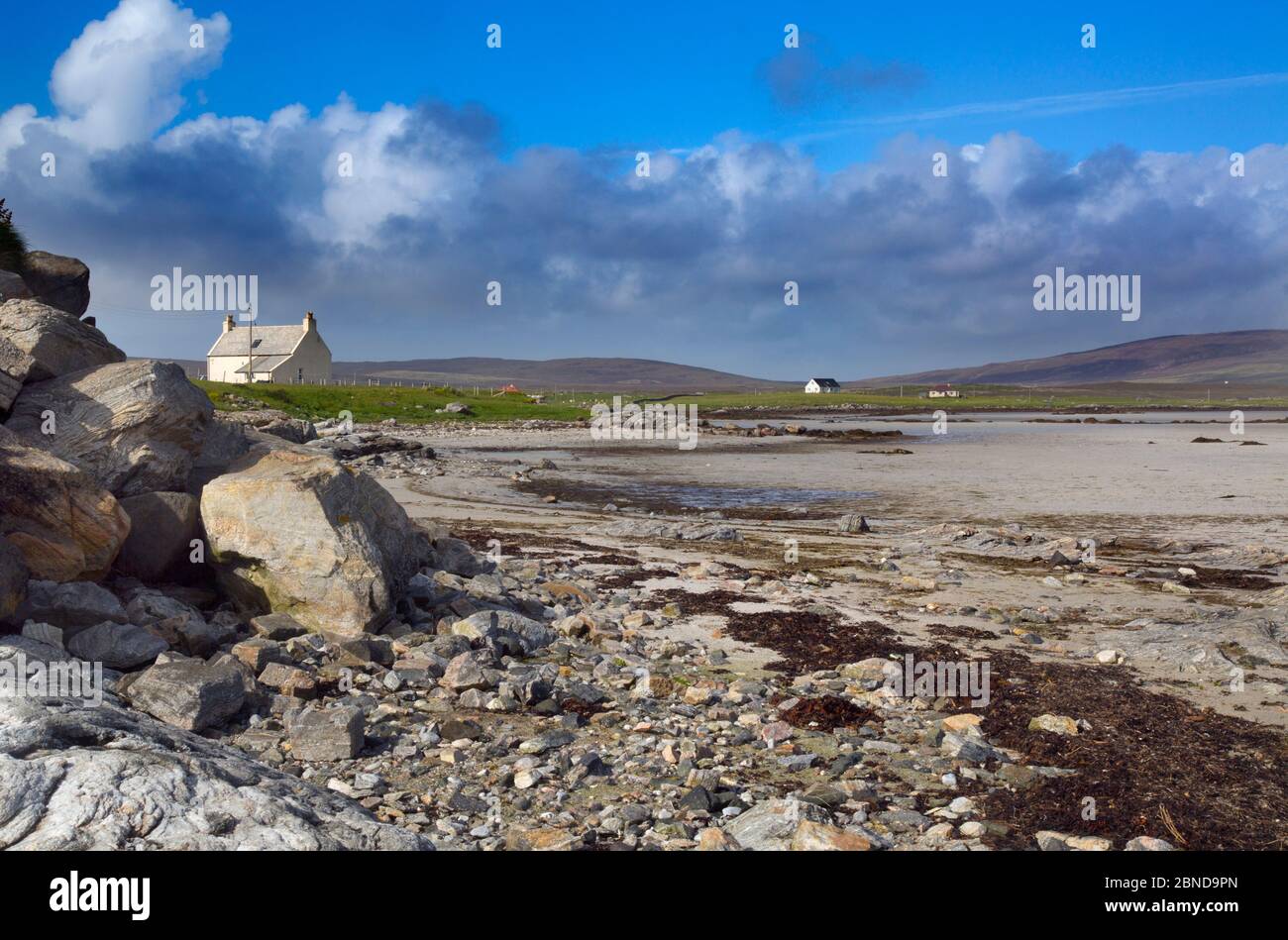 Bassa marea a Baile Mor, North Uist, Outer Hebrides, Scozia, Regno Unito, giugno 2015. Foto Stock