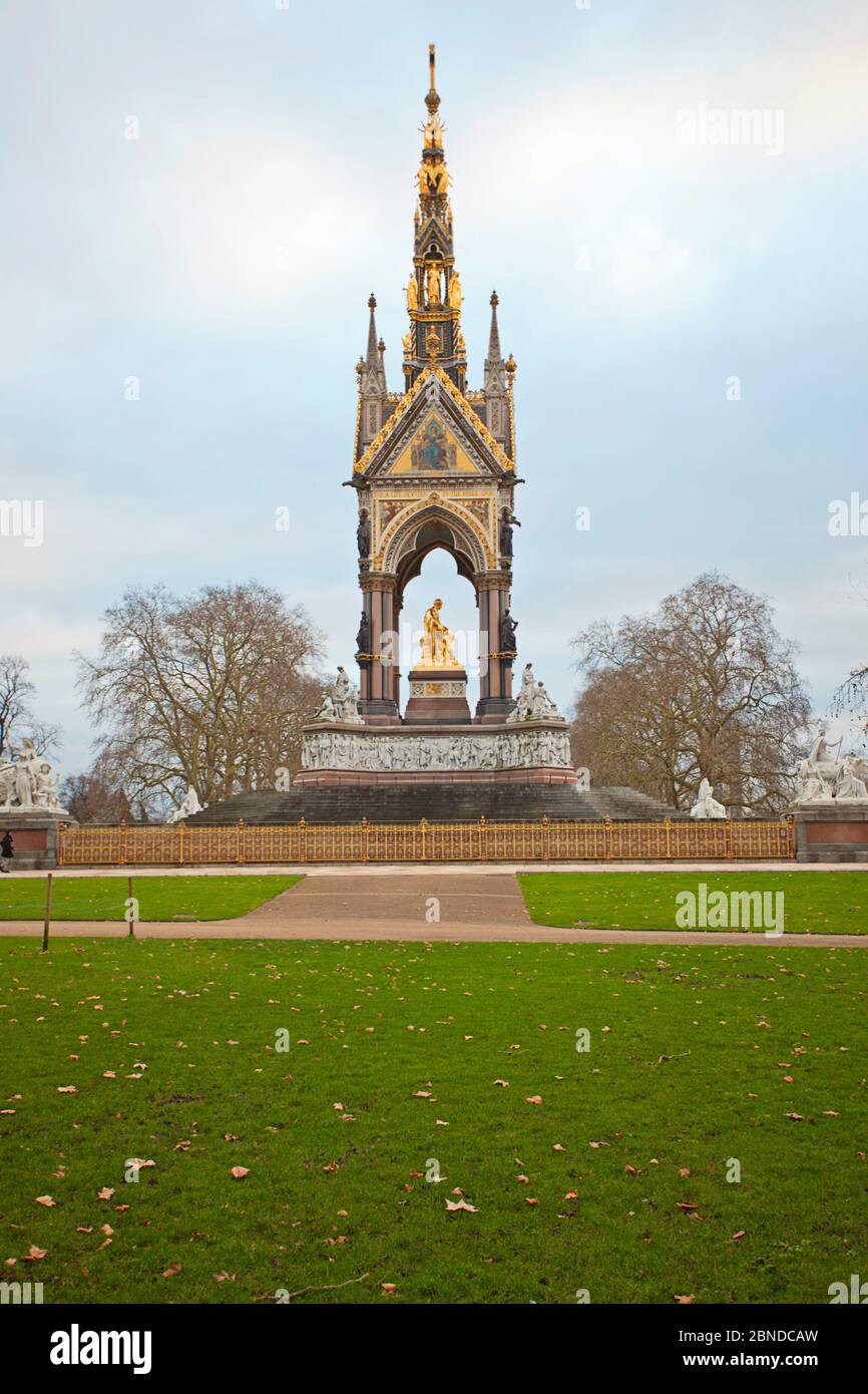 L'Albert Memorial, Kensington Gardens, Londra Foto Stock