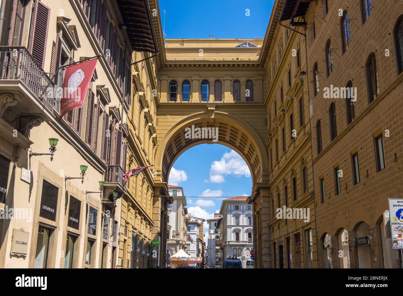 Firenze, Italia - 16 agosto 2019: Vista sulla strada nel centro storico di Firenze, Toscana, Italia Foto Stock