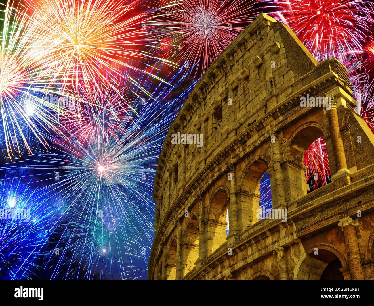 Fuochi d'artificio al Colosseo di Roma Italia Foto Stock
