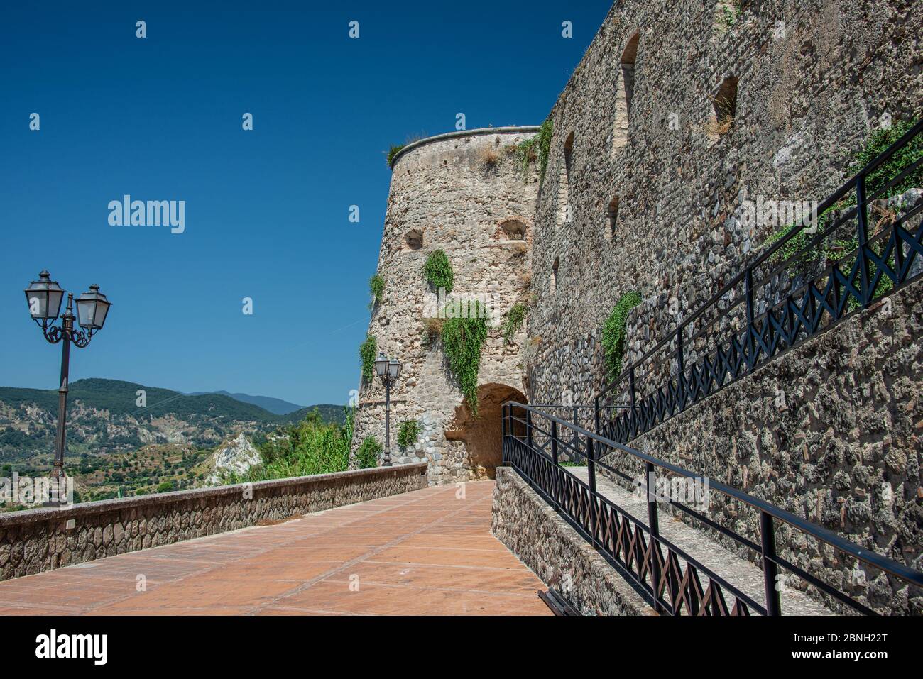 Antico castello medievale a Squillace Calabria Foto Stock