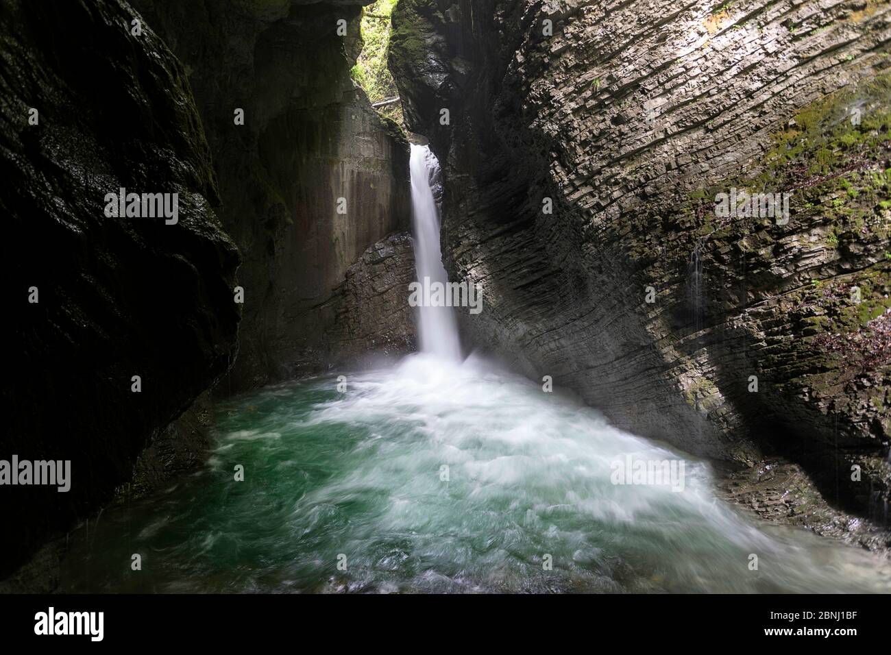 Srap Kozjak (cascata di Kozjak) nel Parco Nazionale del Triglav, Alpi Giulie, Slovenia Foto Stock