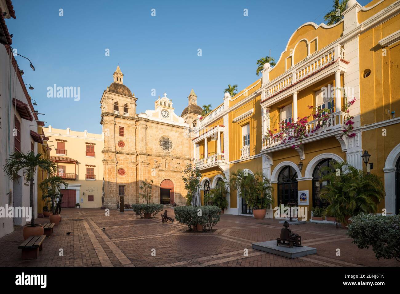 Chiesa di San Pedro, Città Vecchia, Patrimonio dell'Umanità dell'UNESCO, Cartagena, Dipartimento di Bolivar, Colombia, Sud America Foto Stock