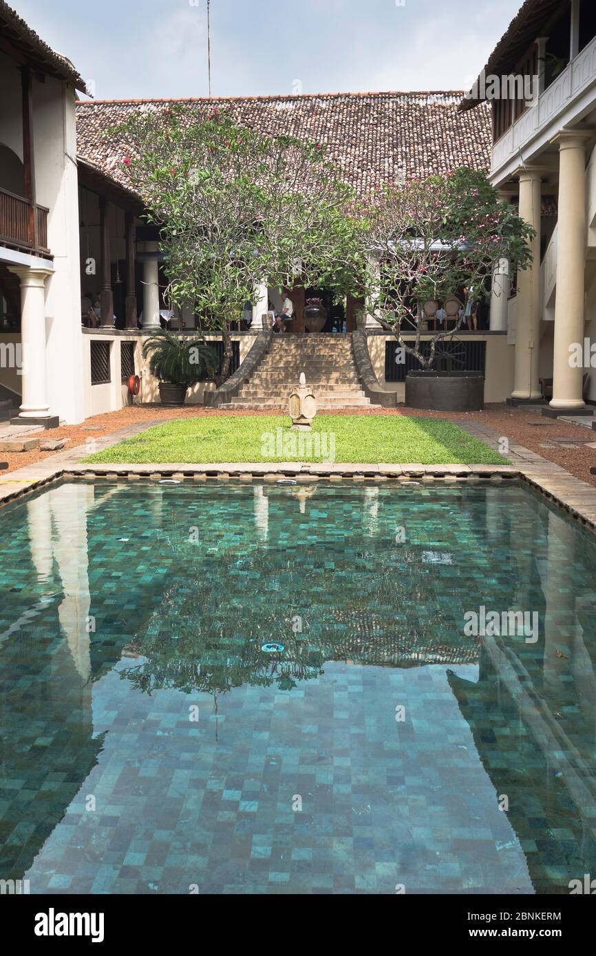 dh Galle Fort Hotel GALLE FORT SRI LANKA piscina nei giardini Foto Stock